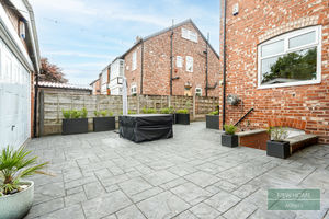 Photo 32- click for photo gallery